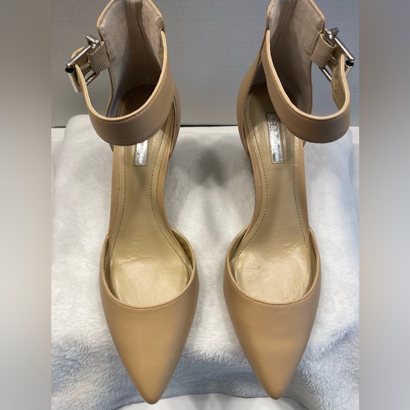 Sz 9 BCBGeneration BG-Tempest Nude Vintage Devon Leather High Heel Wedge Pumps - Picture 8 of 14